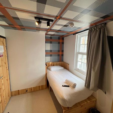 Easyhotel Paddington London Exterior photo