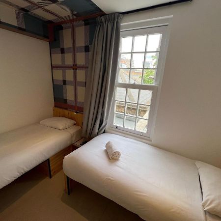 Easyhotel Paddington London Exterior photo
