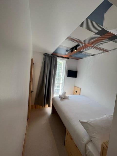 Easyhotel Paddington London Exterior photo